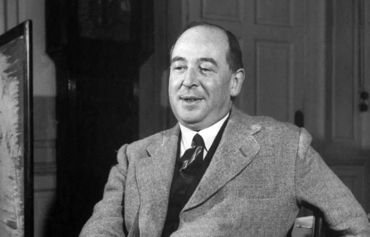Zdjęcie Kim jest autor książki Opowieści z Narnii - poznaj historię C.S. Lewisa