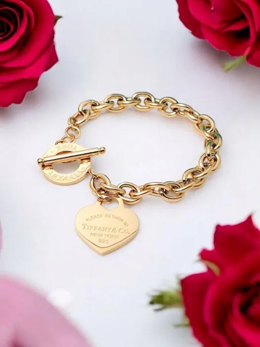 Zdjęcie Tiffany & Co bransoletka – eleganckie wzory i luksusowe materiały