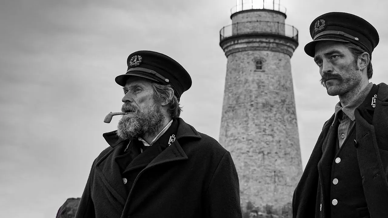 Zdjęcie Film o latarnikach: mroczny dramat psychologiczny The Lighthouse