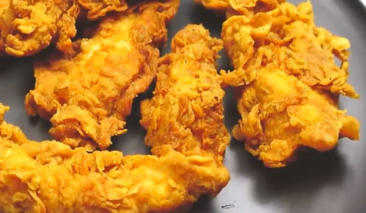 Zdjęcie Jak przygotować pierś z kurczaka jak z KFC z chrupiącą panierką