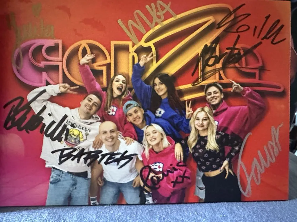 Zdjęcie Gdzie kupić zeszyty Genzie? Najlepsze miejsca i ceny dla Ciebie