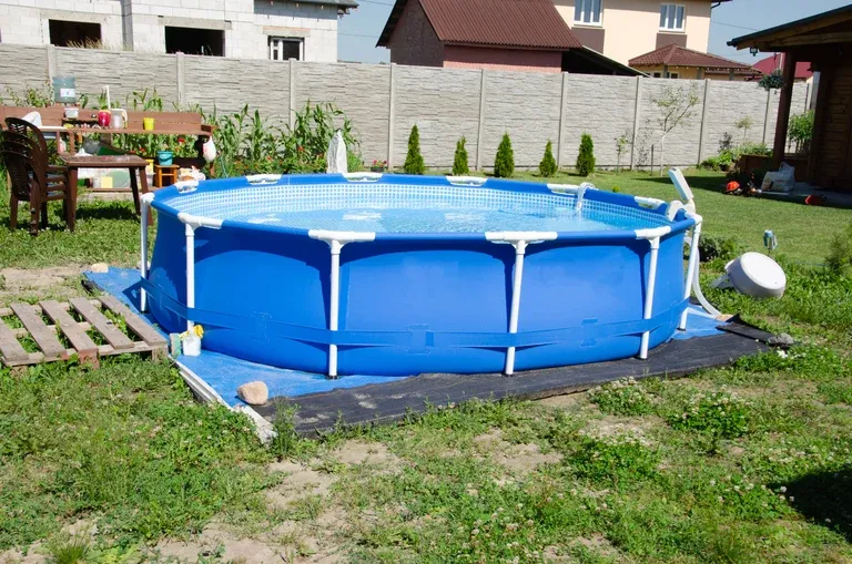 Zdjęcie Co pod basen w ogrodzie: 7 kluczowych kroków przygotowania