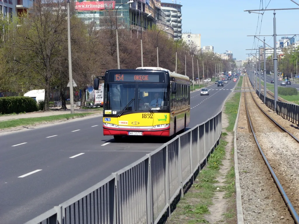 Zdjęcie Rozkład jazdy 154 Warszawa – poznaj godziny i częstotliwość kursów