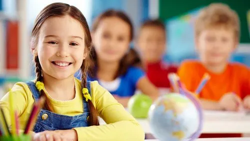 Zdjęcie Czy ubezpieczenie szkolne obejmuje wakacje? Sprawdź, co warto wiedzieć