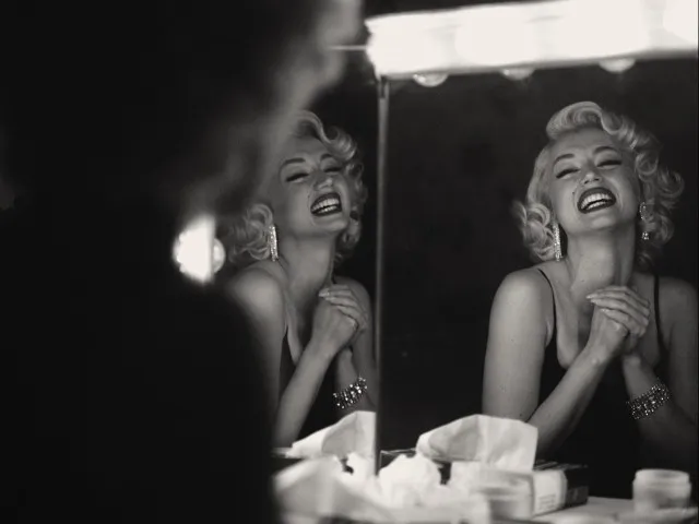 Zdjęcie Kontrowersyjna Blondynka na Netflix - biograficzny dramat o Marilyn Monroe