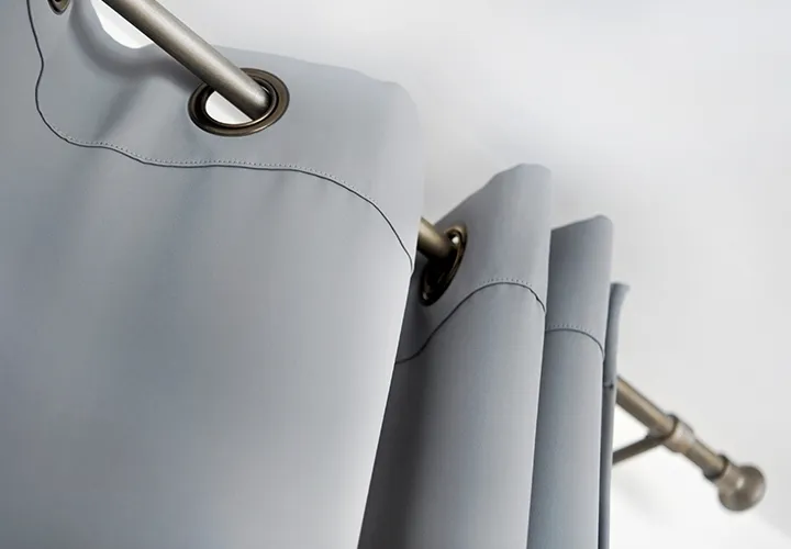 Zdjęcie Jak zamontować karnisz sufitowy bez błędów - proste kroki i porady