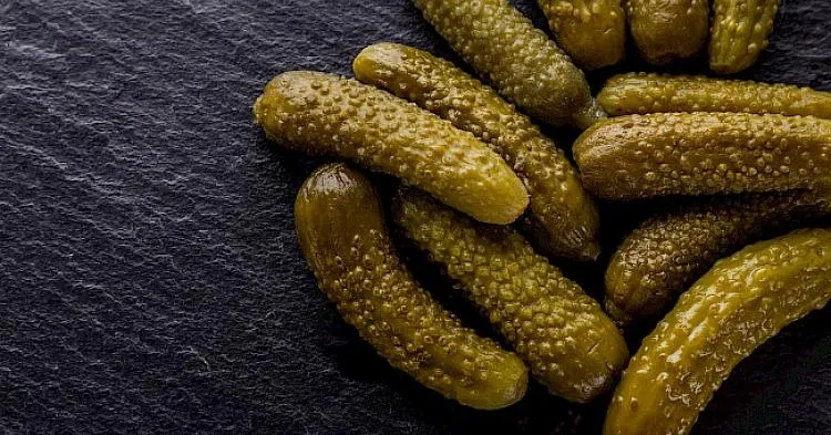 Zdjęcie Ile kalorii ma ogórek małosolny? Prawda o wartościach odżywczych