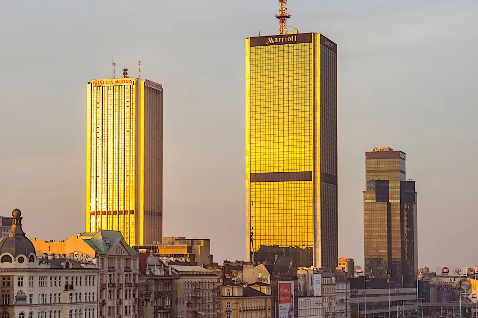 Zdjęcie Hotel Marriott w Warszawie: Kiedy powstał i jak wyglądała historia?