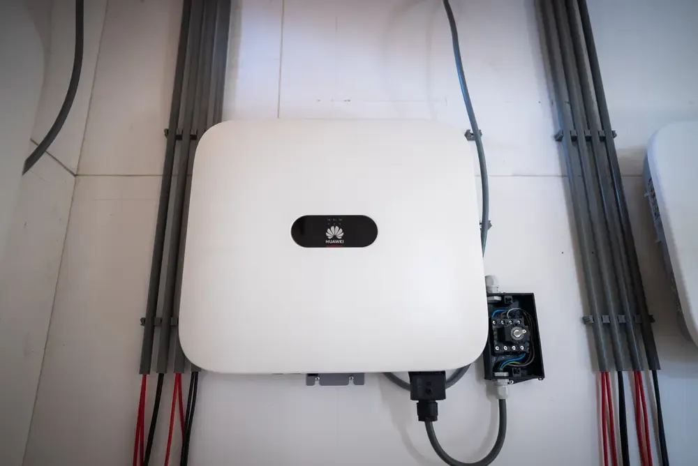 Zdjęcie Un onduleur consomme-t-il beaucoup d&#039;électricité ? Éclaircissements sur sa consommation réelle