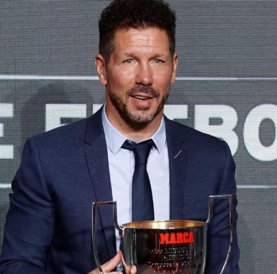Zdjęcie Diego Simeone zarobki – ile naprawdę zarabia jeden z najlepszych trenerów?
