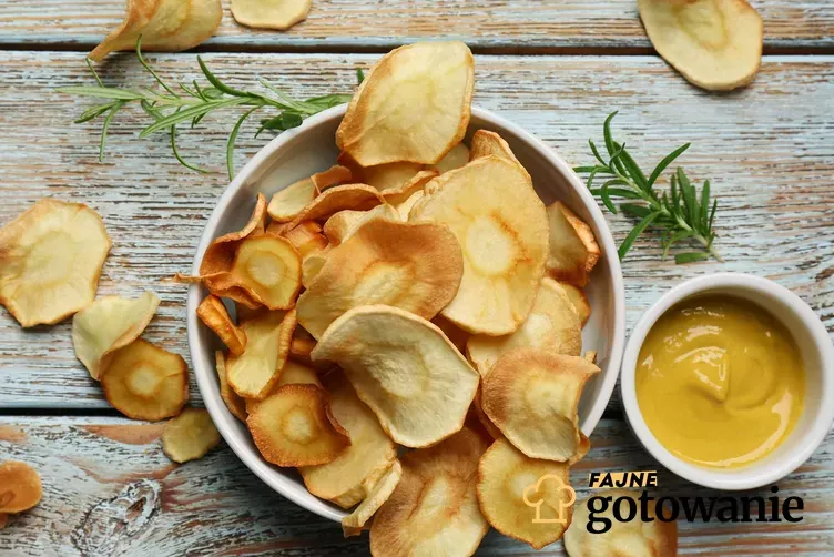Zdjęcie Domowe chipsy z mikrofalówki w 10 minut bez tłuszczu i smażenia