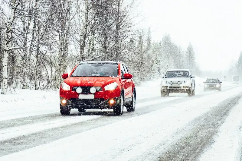Zdjęcie Jak jeździć autem zimą? 9 porad dla bezpieczeństwa na drodze