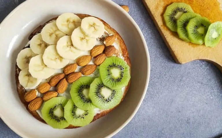 Zdjęcie Ile kcal ma omlet na słodko? Sprawdź kaloryczność i zdrowsze warianty