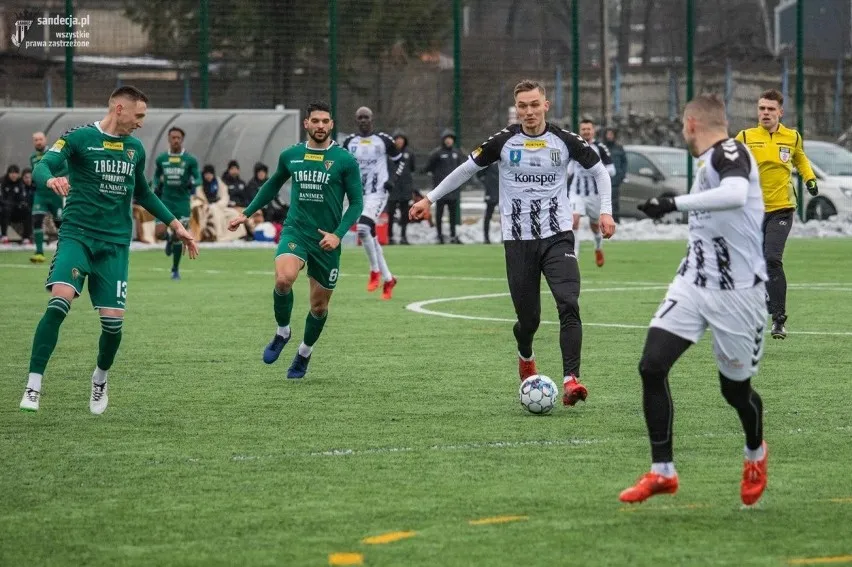 Zdjęcie Szokujące zarobki piłkarzy Sandecji - prawda o pensjach w nowosądeckim klubie