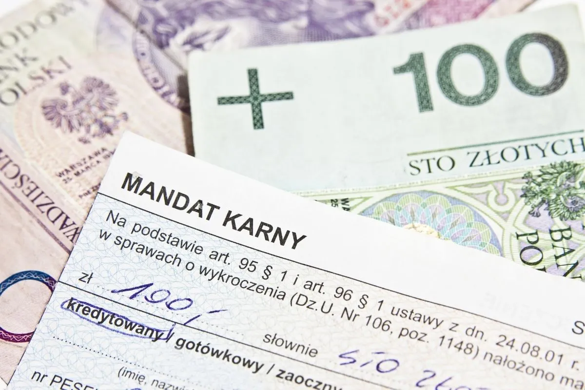 Zdjęcie Czy za niezapłacony mandat rosną odsetki? Sprawdź, co grozi za zwłokę