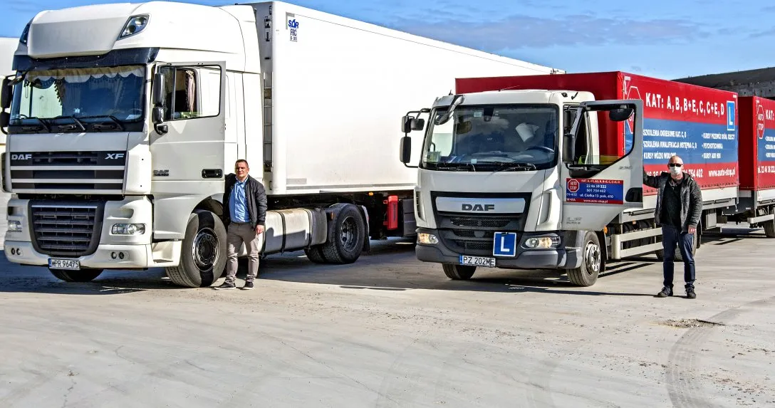 Zdjęcie Jak cofać ciężarówkę z naczepą - uniknij najczęstszych błędów