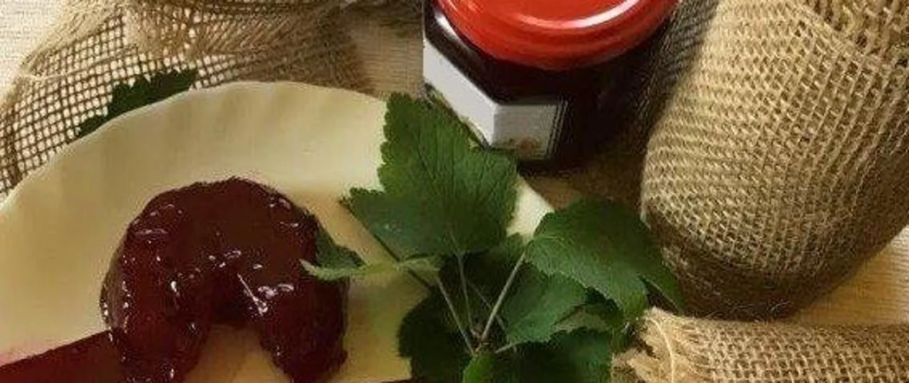 Zdjęcie Z czego jest galaretka? Odkryj składniki i ich pochodzenie