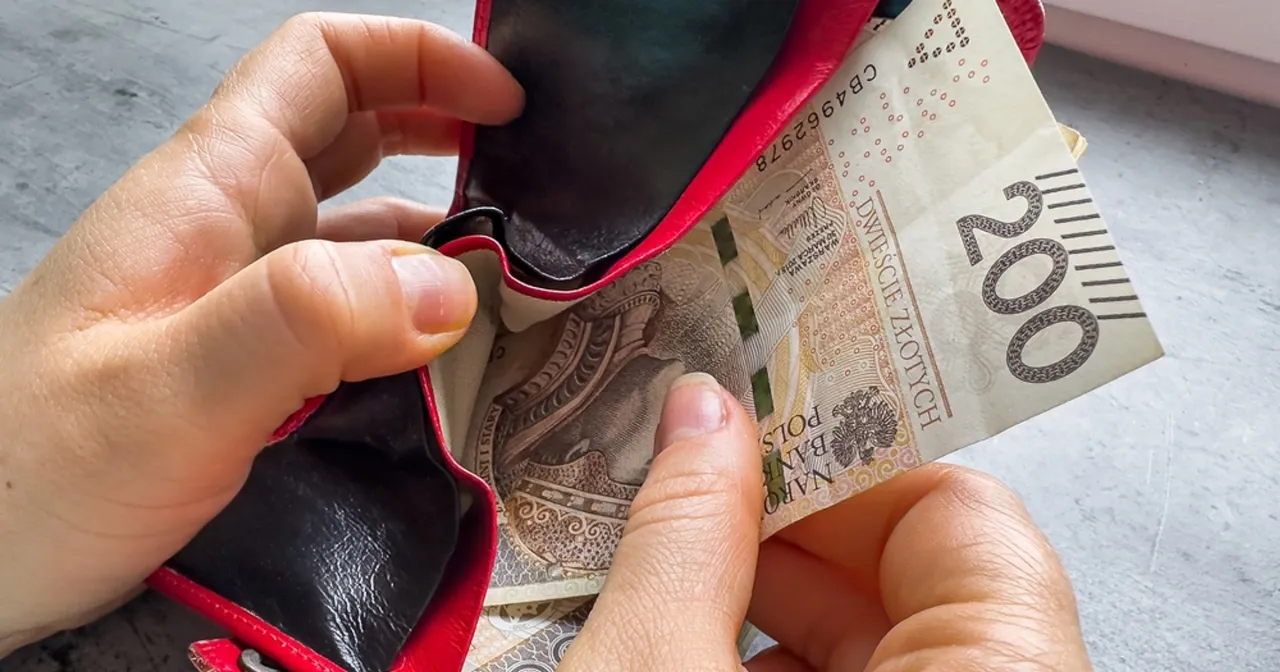 Zdjęcie 13 emerytura od kiedy? Poznaj daty wypłat i ważne szczegóły