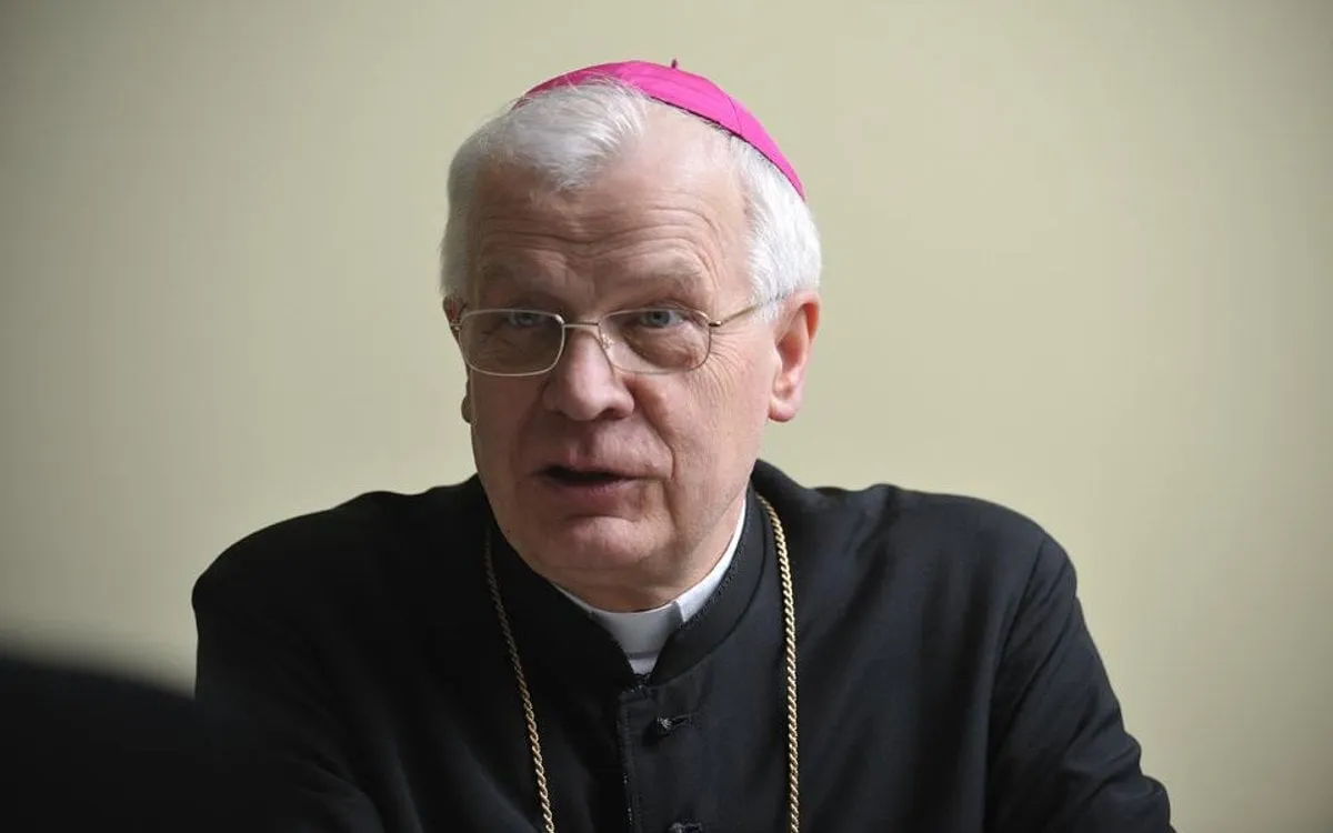 Zdjęcie Czy żyje biskup Michalik? Aktualne informacje o jego zdrowiu i życiu