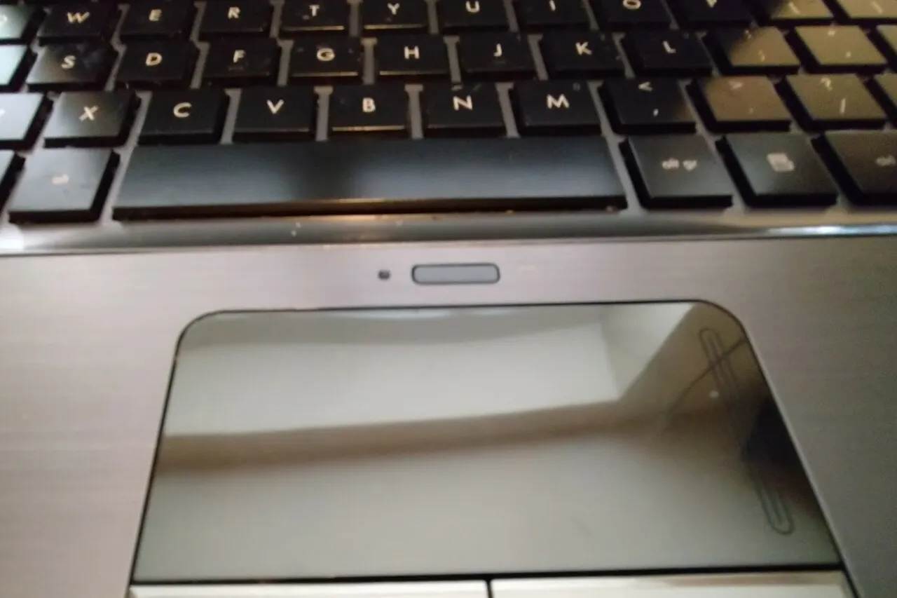 Zdjęcie Jak włączyć touchpad w laptopie Acer i rozwiązać problemy z nim