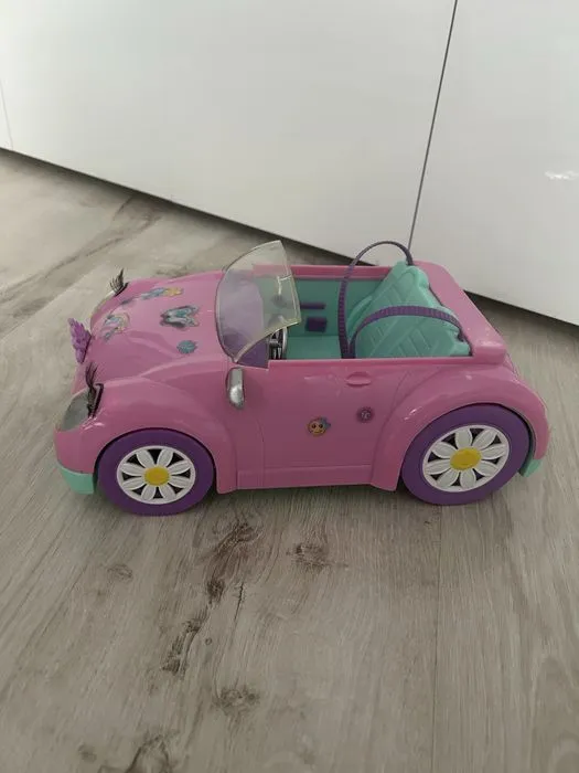 Zdjęcie Różowe auto zabawka: idealne wybory dla małych miłośniczek samochodów