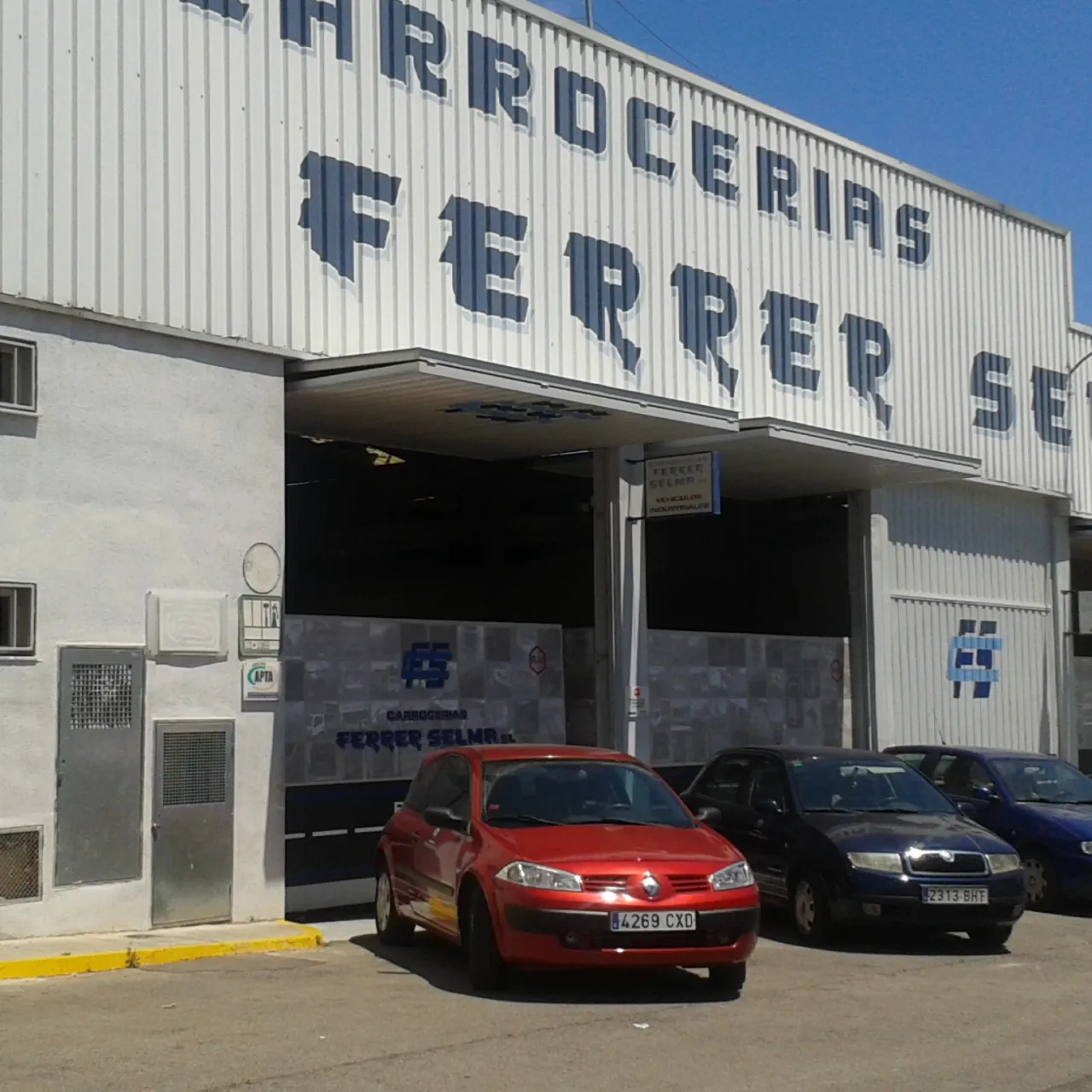 Zdjęcie Carrocerías Ferrer Selma: calidad y servicios para tus vehículos
