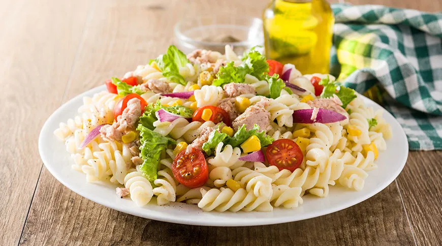 Zdjęcie Recette facile de salade de pâtes italienne délicieuse et rafraîchissante