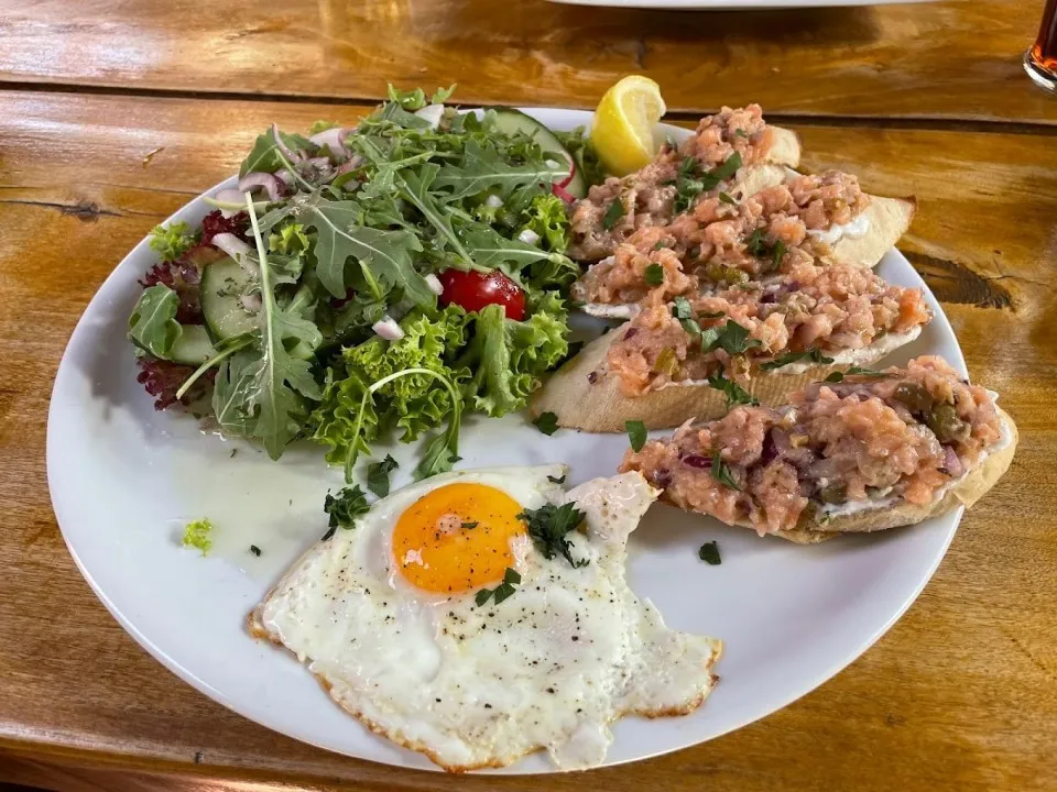 Zdjęcie Dębki gdzie zjeść: najlepsze restauracje, które musisz odwiedzić