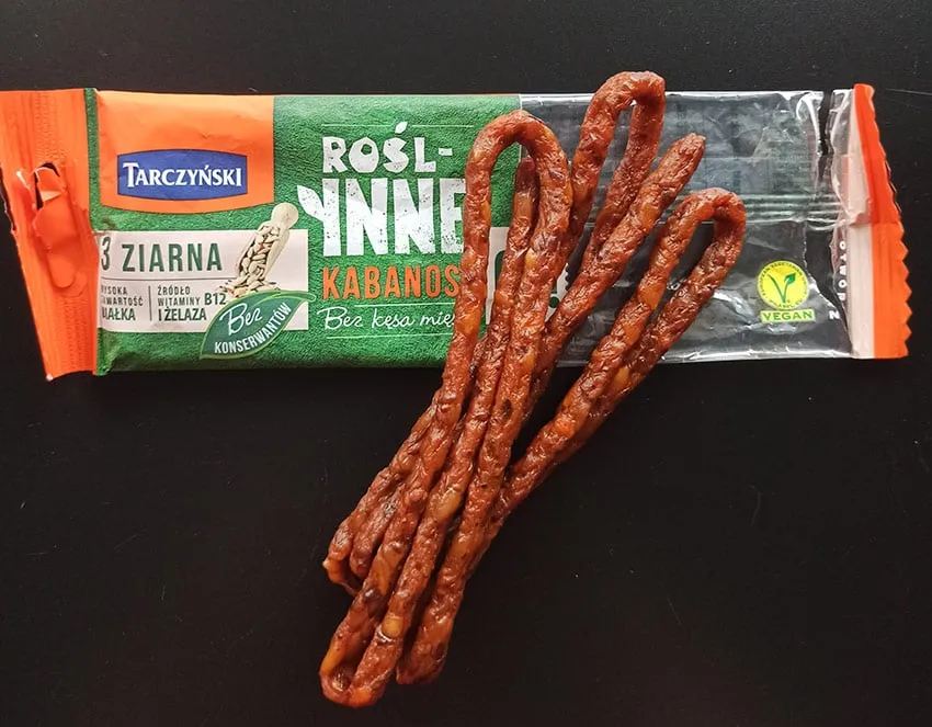 Zdjęcie Czy kabanosy roślinne są zdrowe? Odkryj ich ukryte zagrożenia i korzyści