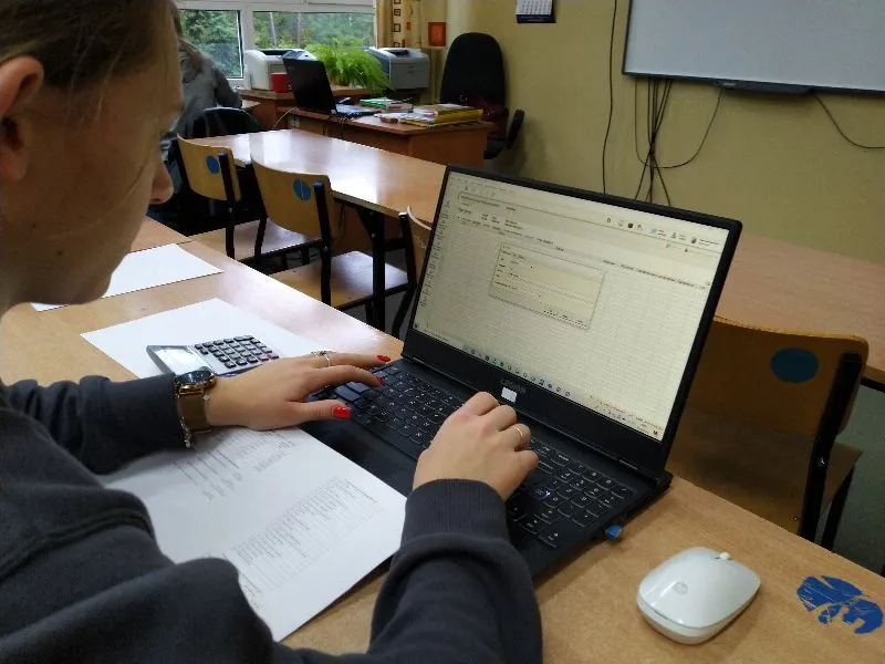 Zdjęcie W której klasie technikum są egzaminy zawodowe? Sprawdź szczegóły!