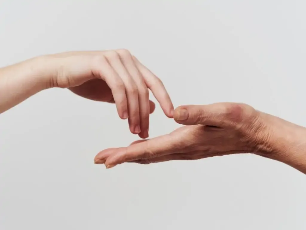 Zdjęcie Jak skutecznie zapobiec poceniu się dłoni i poprawić komfort życia