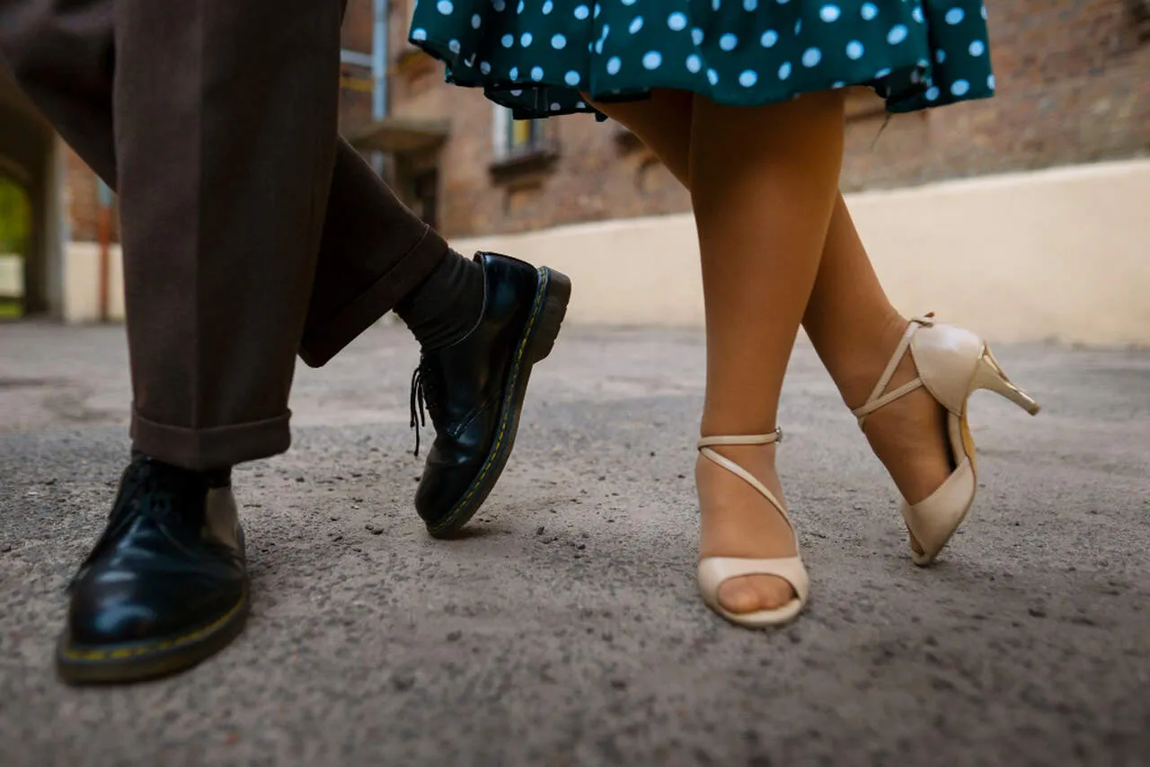 Zdjęcie Jakie buty na komunię dla mamy: elegancja i komfort w jednym