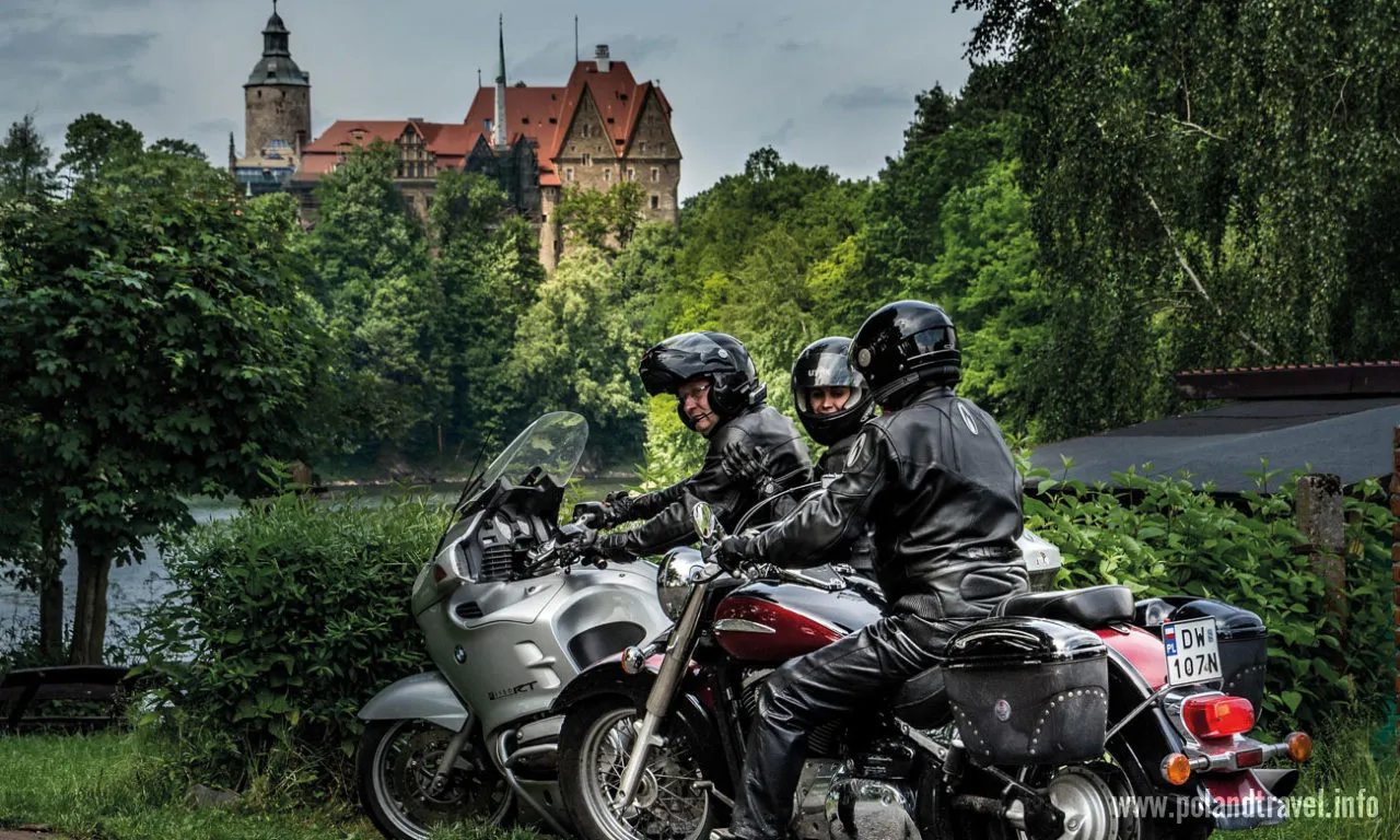 Zdjęcie Najlepsze trasy motocyklowe w Śląsku – odkryj piękne widoki i emocje