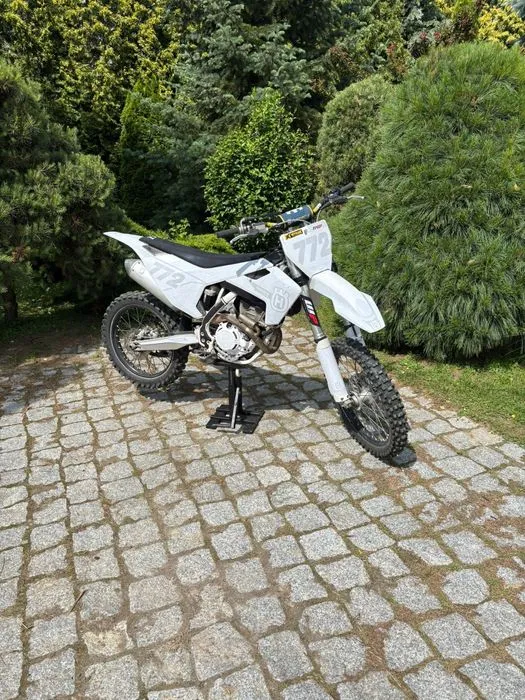 Zdjęcie Jakie enduro 250 4t wybrać? Najlepsze modele i porady zakupowe