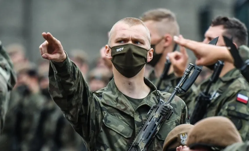 Zdjęcie Czy po WOT można iść na zawodowego żołnierza? Oto wymagania i kroki