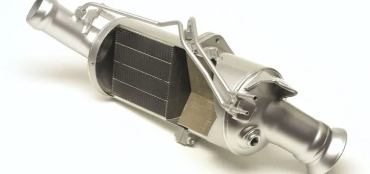 Zdjęcie Gdzie jest DPF w Insigni? Kluczowe informacje o filtrze cząstek stałych