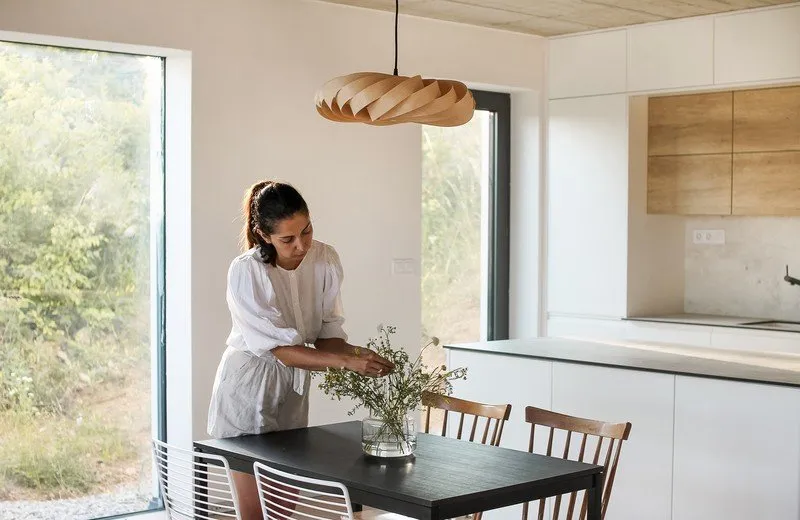 Zdjęcie Kreatywne klosze DIY: Stwórz unikalne lampy z tanich materiałów