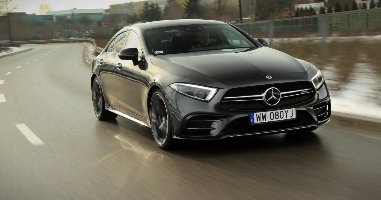 Zdjęcie Mercedes-Benz CLS AMG - szczegółowe dane, osiągi i porównania modeli