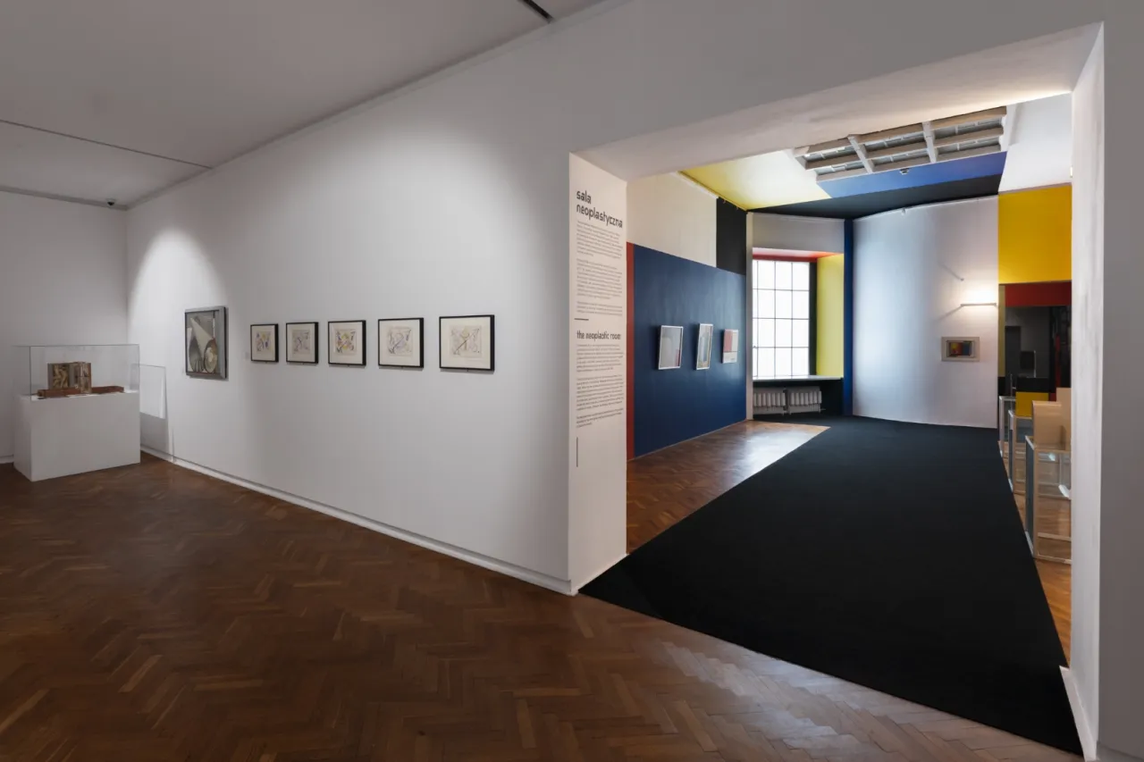Zdjęcie Muzeum sztuki nowoczesnej Łódź - odkryj fascynującą historię i wystawy