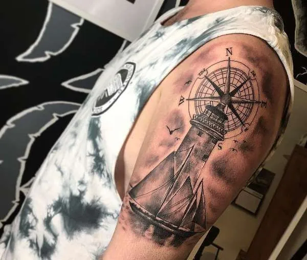 Zdjęcie Tatuaż latarnia morska znaczenie: odkryj głębokie symbole i emocje