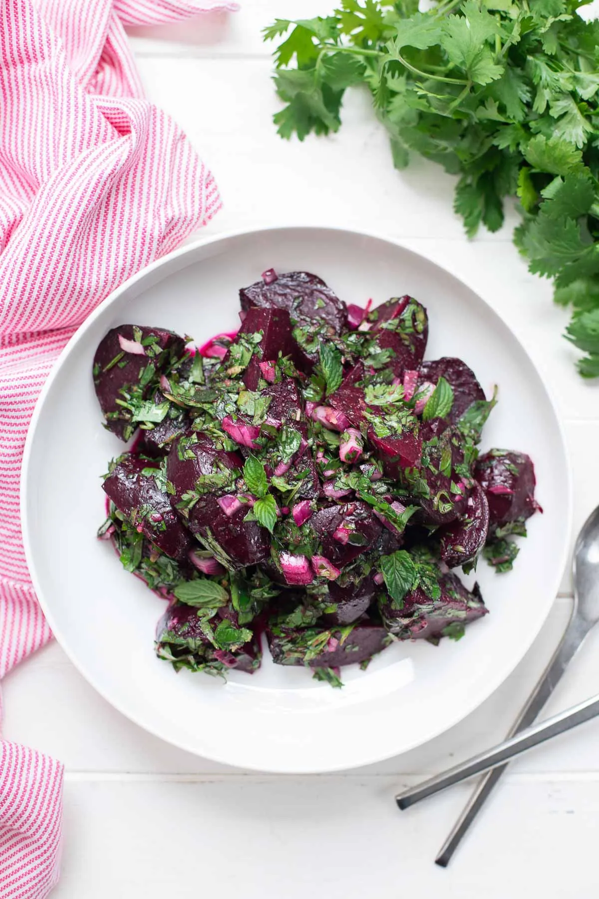 Zdjęcie Die besten Gewürze für rote Bete Salat, die deinen Geschmack verfeinern
