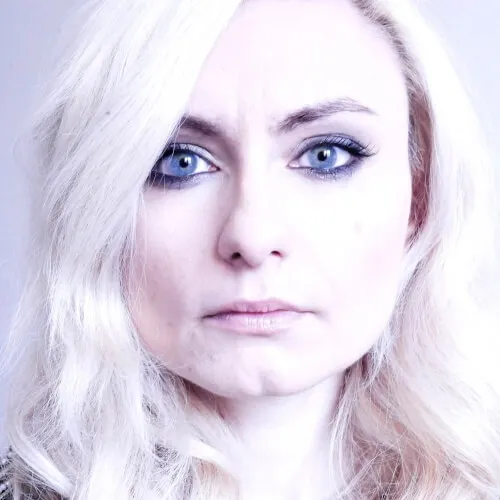Zdjęcie Jakie balsamy po 60 skutecznie nawilżają i ujędrniają skórę?