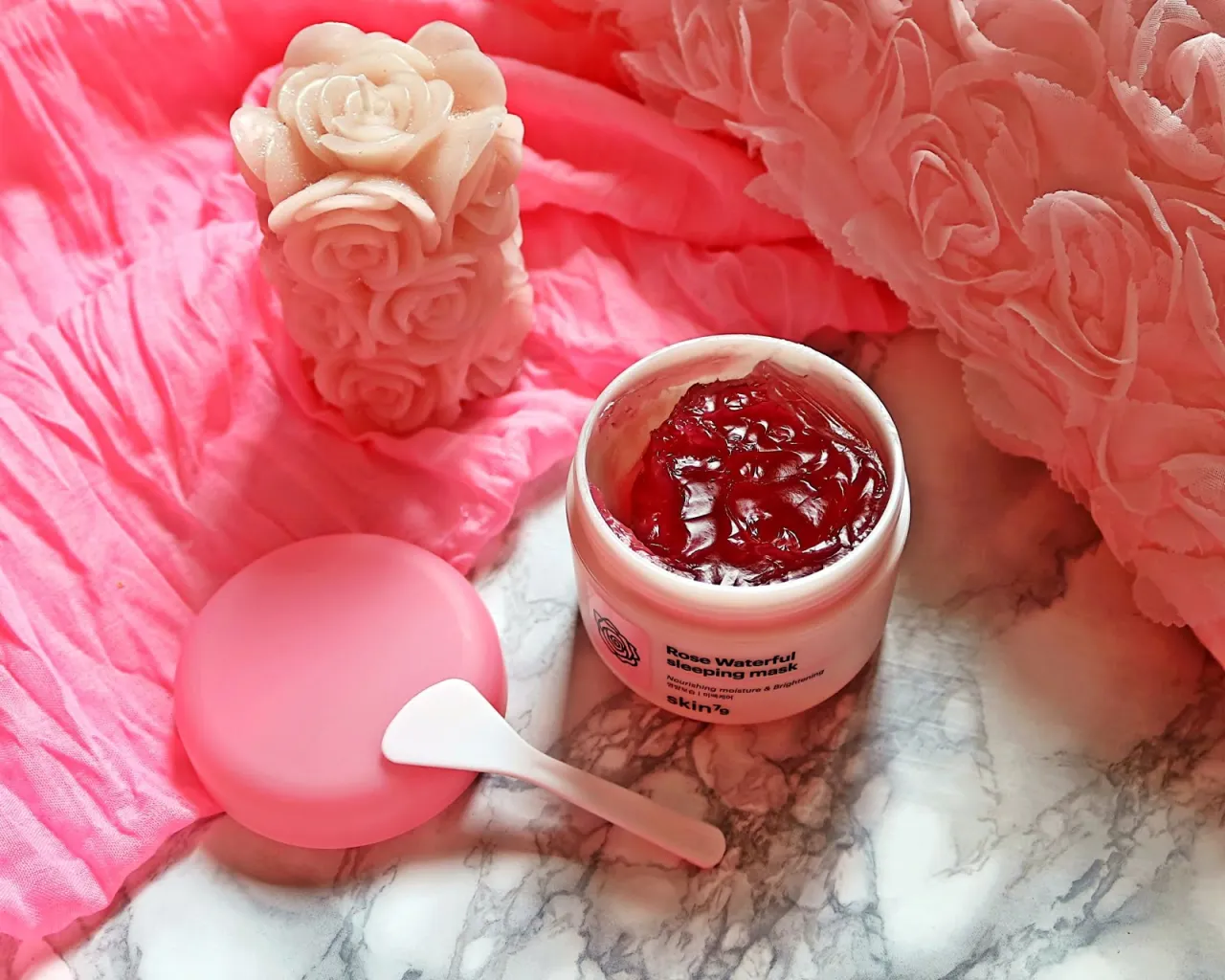 Zdjęcie Skin79 różana maseczka nawilżająco wygładzająca - naturalny blask dla cery