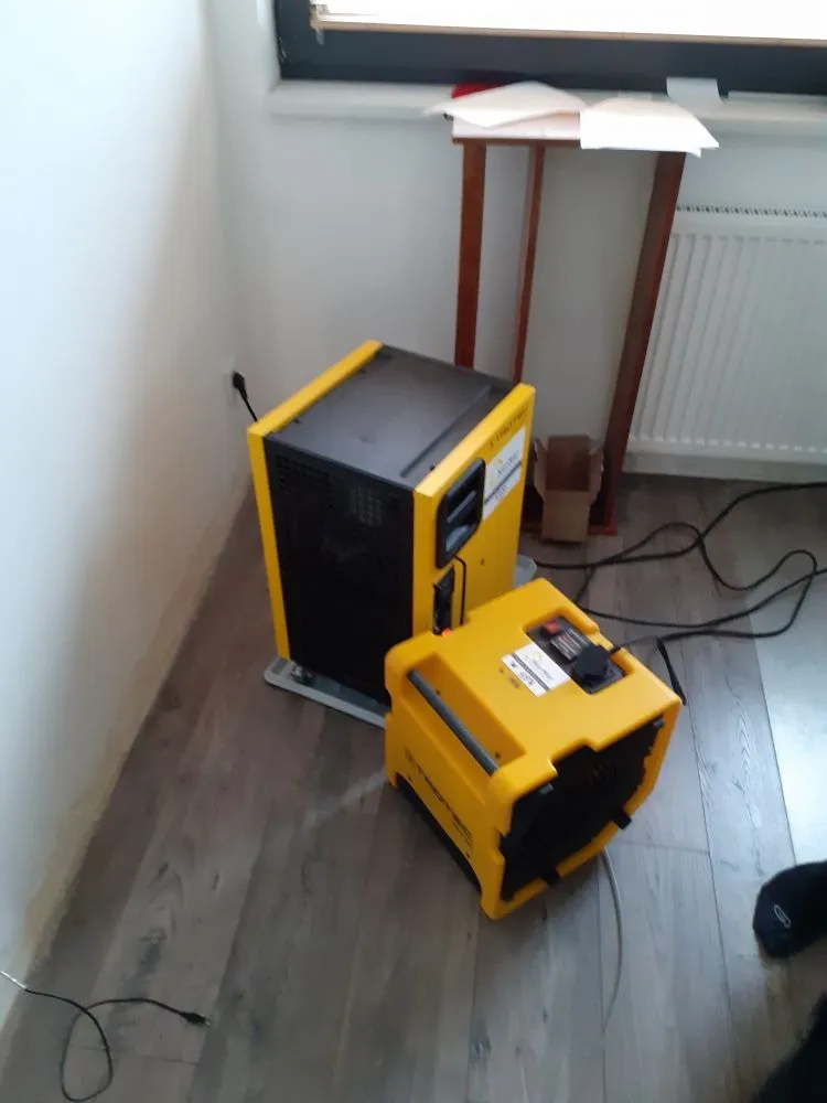 Zdjęcie Jak osuszyć ścianę skutecznie i uniknąć kosztownych napraw