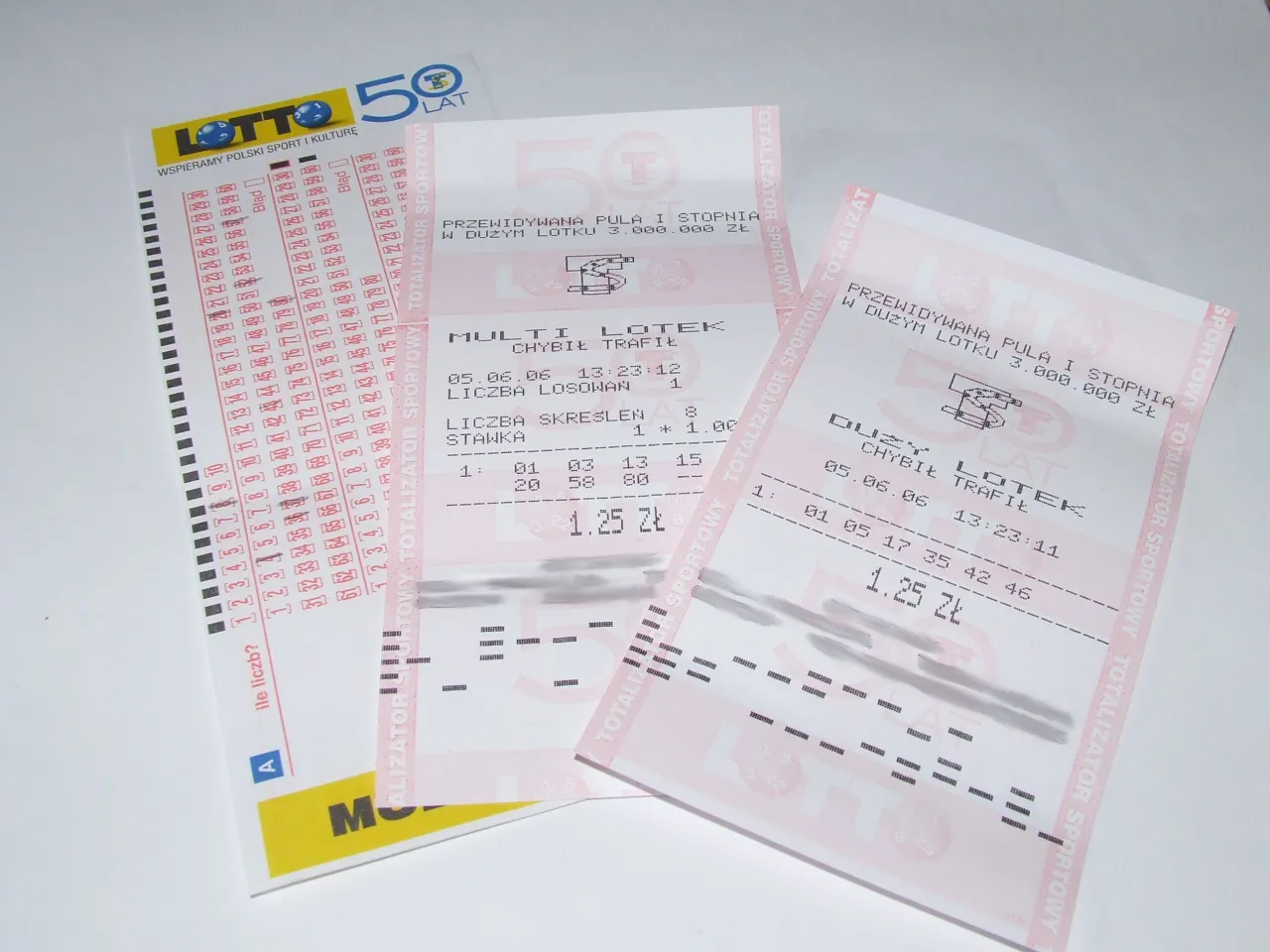Zdjęcie Ile za 5 liczby trafione w lotto? Sprawdź wysokość nagrody i szanse