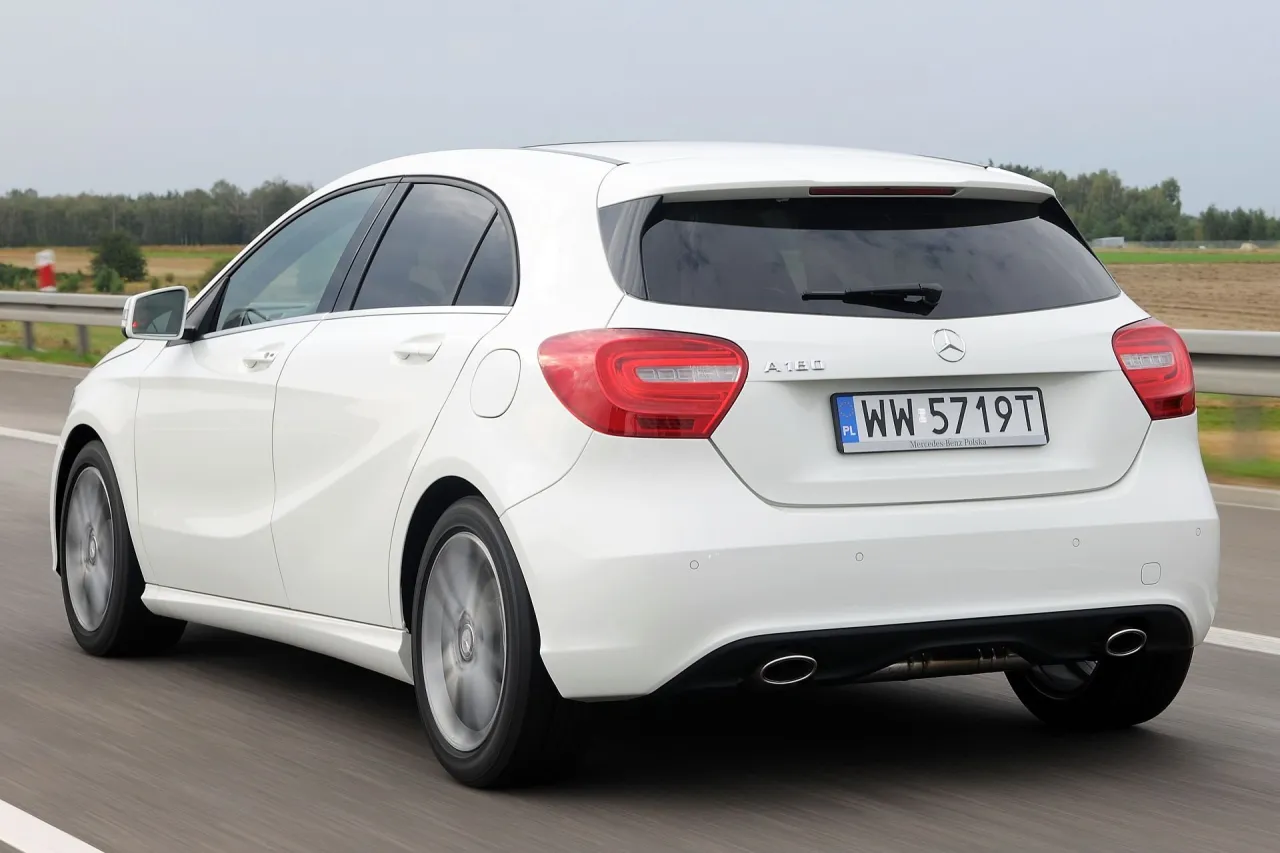 Zdjęcie Mercedes A Klasa jaki silnik benzynowy - wybierz najlepszą opcję dla siebie