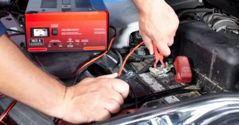 Zdjęcie Co to jest prostownik i jak wpływa na Twoje urządzenia elektryczne