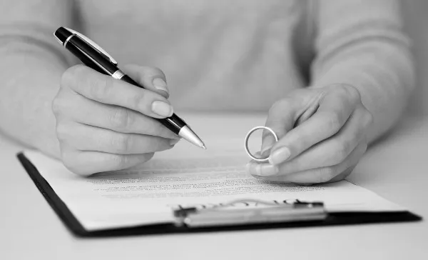 Zdjęcie Zniesienie terminu rozprawy – co oznacza i jak wpływa na proces?