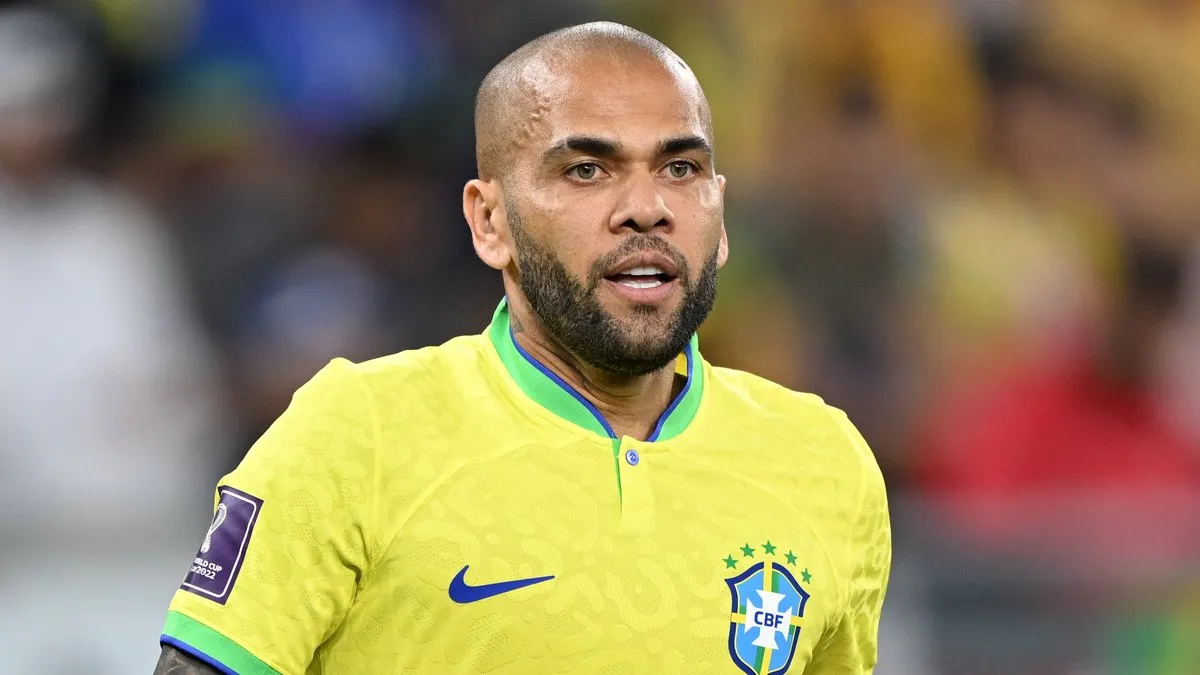 Zdjęcie Dani Alves zarobki: Szokująca prawda o pensji gwiazdy São Paulo