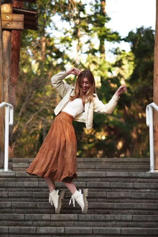 Zdjęcie Styl casual co to znaczy? Odkryj jego znaczenie i zastosowanie w modzie